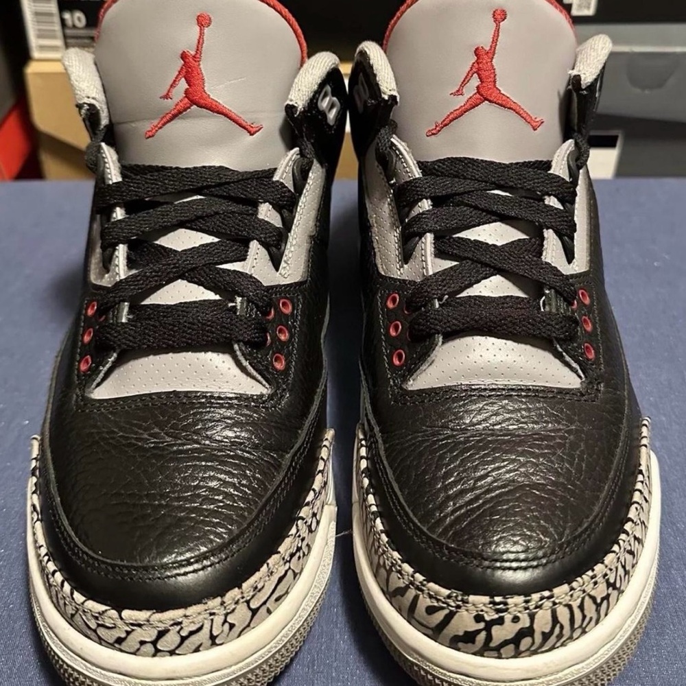 Nike Black and Red Sneakers with Iconic Jumpman Logo